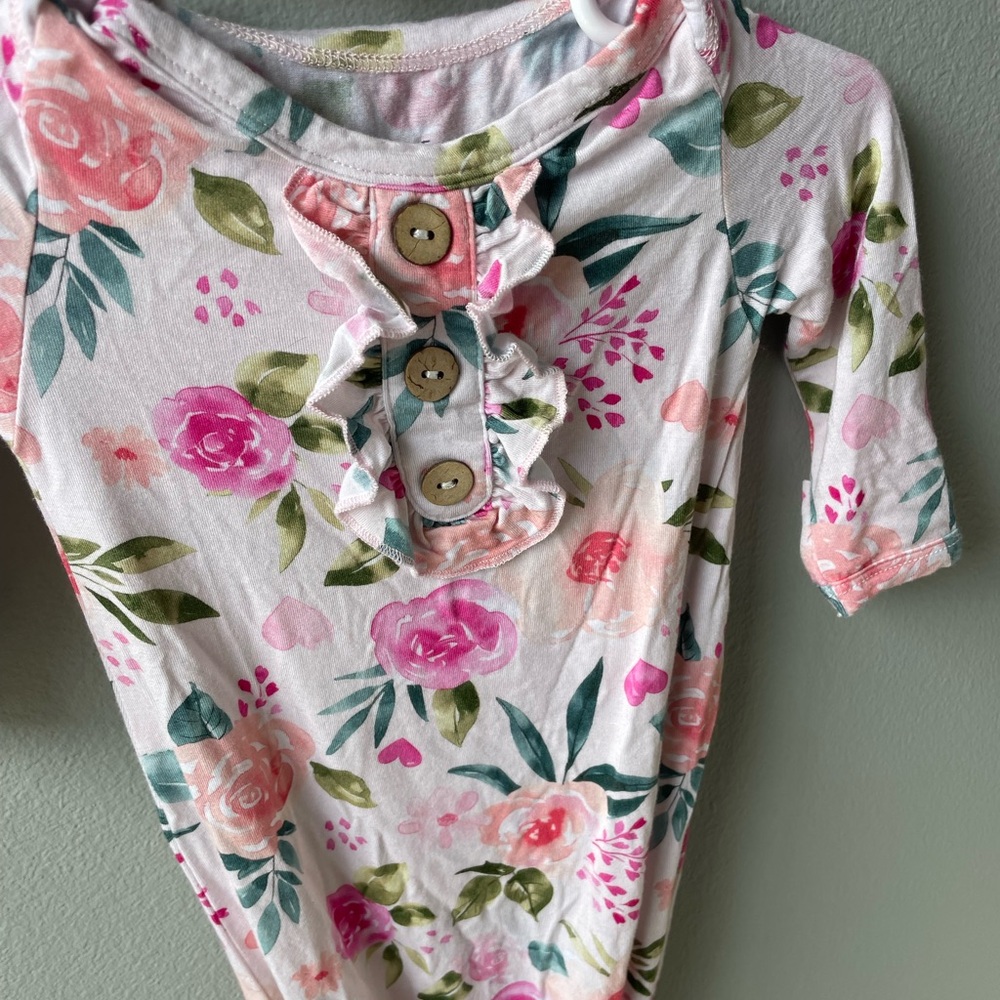 Abbie and Evie Bamboo Pink Floral Knotted Gown 0-3 Months - Picture 2 of 4